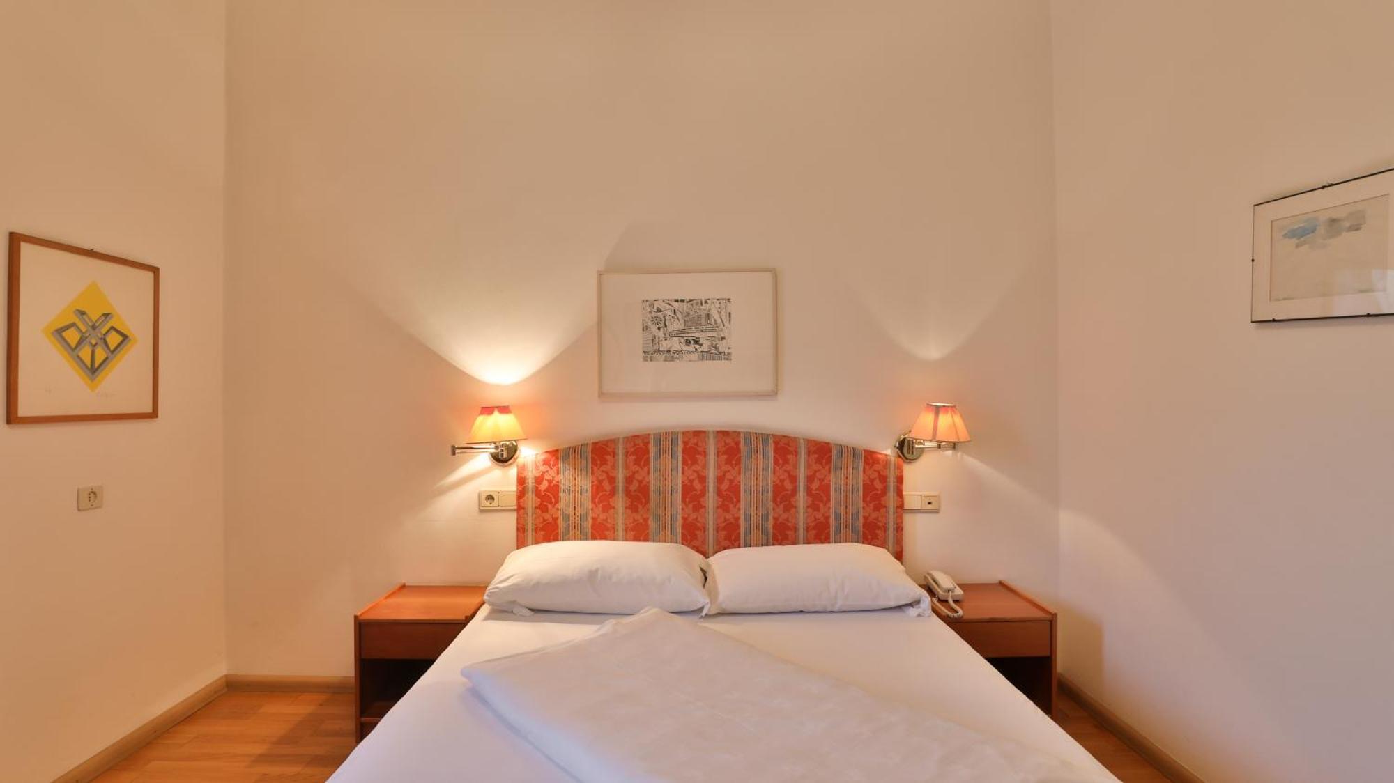 Hotel Sparerhof Vilpiano Bagian luar foto